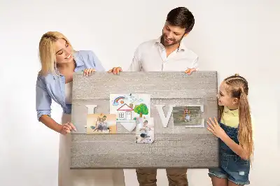 Szerelem feliratú parafa falidekoráció