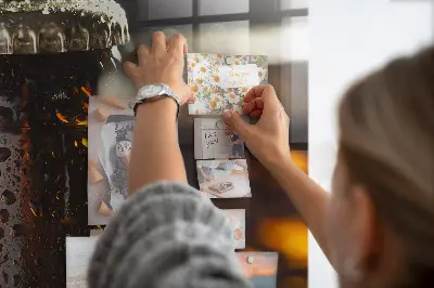 Üvegpalackok mintás mágneses fali tábla
