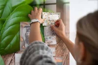 Bazsalikomlevelek mintás fali üzenőtábla