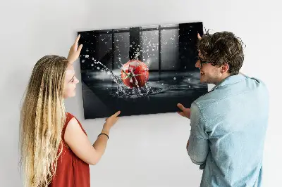 Fali üzenőtábla paradicsom mintával