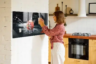 Fali üzenőtábla paradicsom mintával