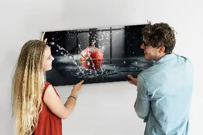 Fali üzenőtábla paradicsom mintával