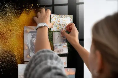 Kiömlött fűszerek mintás mágneses fali tábla