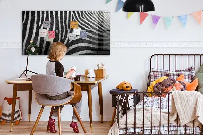Zebra mintás fali üzenőtábla