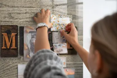 A feliratos család mágneses fali tábla
