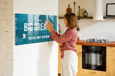 Fali mágneses tábla motivációs szöveggel
