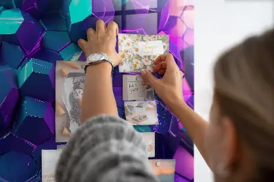 Geometriai formájú fali üzenőtábla