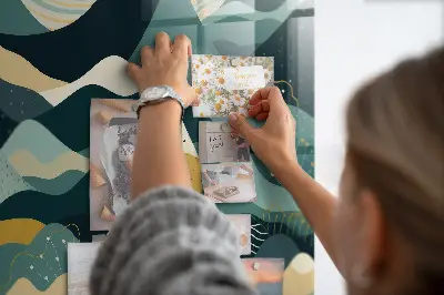 Fali üzenőtábla hegyek mintával