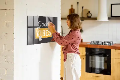 Motivációs idézetes fali üzenőtábla