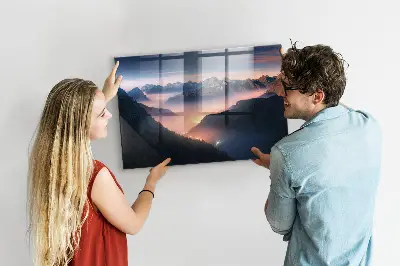 Hegycsúcsok táj mintás fali mágneses tábla