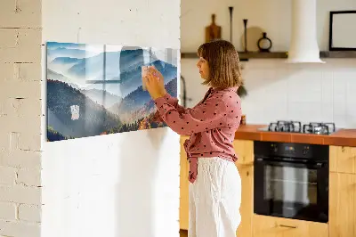Hegyi táj mintás fali mágneses tábla