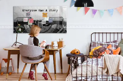 Mindenkinek van egy története mágneses fali tábla