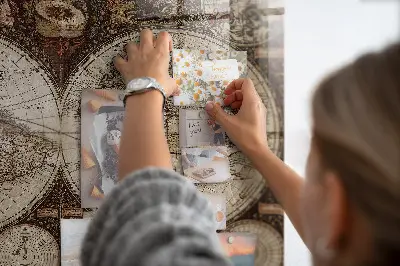 Régi világtérkép mintás fali üzenőtábla