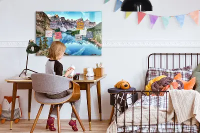 Fali üzenőtábla hegyi táj mintával