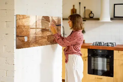 Fa textúrájú fali üzenőtábla