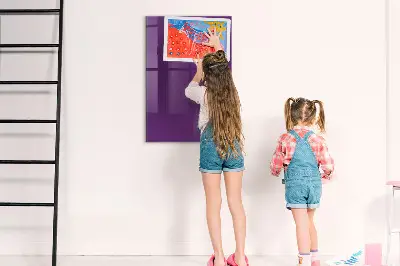 Ibolya színű fali mágneses tábla