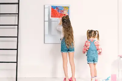 Fali üzenőtábla sötétfehér színben