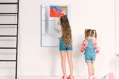 Fali üzenőtábla sötétfehér színben