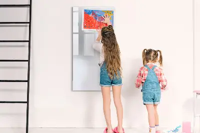 Fali üzenőtábla sötétfehér színben