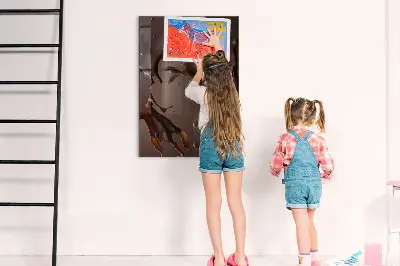 Csokoládétej színű fali üzenőtábla