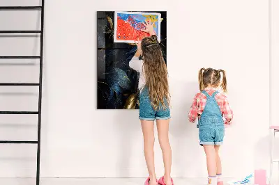 Mágneses fali tábla sötét virágos mintával