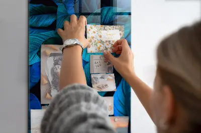 Mágneses fali tábla egzotikus levelek mintával